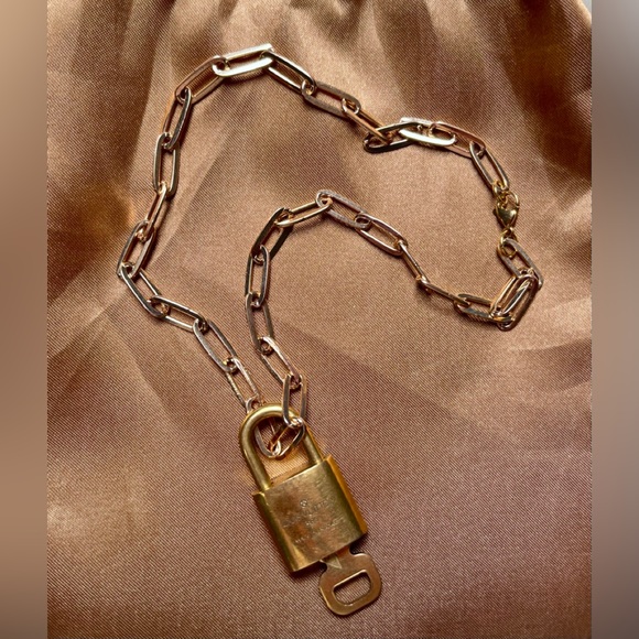 Louis Vuitton Jewelry - Louis Vuitton Lock 🔐 & Key WITH chain 🔥 🔥